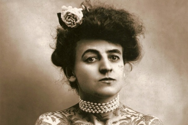 Maud Wagner - Nữ nghệ sĩ xăm mình đầu tiên của làng giải trí Mỹ. Ảnh chụp năm 1907