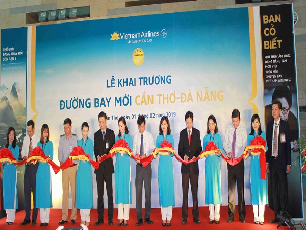 Vietnam Airlines khai trương đường bay Cần Thơ - Đà Nẵng