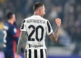 Tin Juventus 4/5: Juve không gia hạn hợp đồng với Bernardeschi