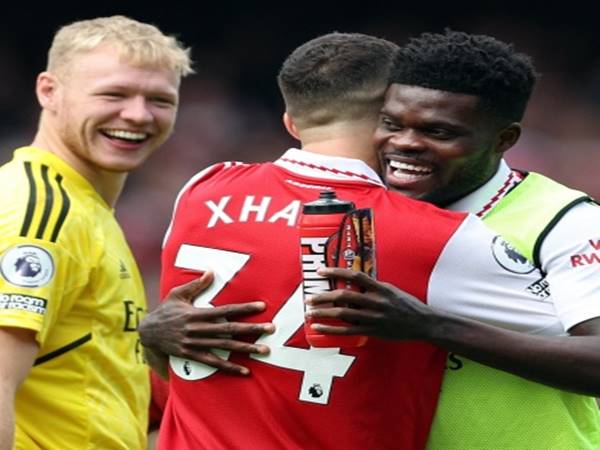 Chuyển nhượng Arsenal 21/6: Xhaka và Partey sắp rời Arsenal