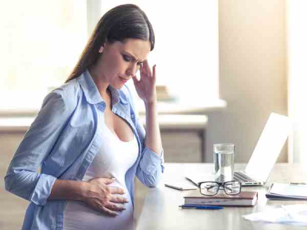 Stress ảnh hưởng đến sức khỏe mẹ bầu