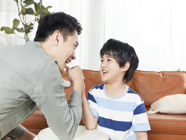 7 quy tắc vàng trong cách dạy con của người nhật khi bị bạn đánh 2
