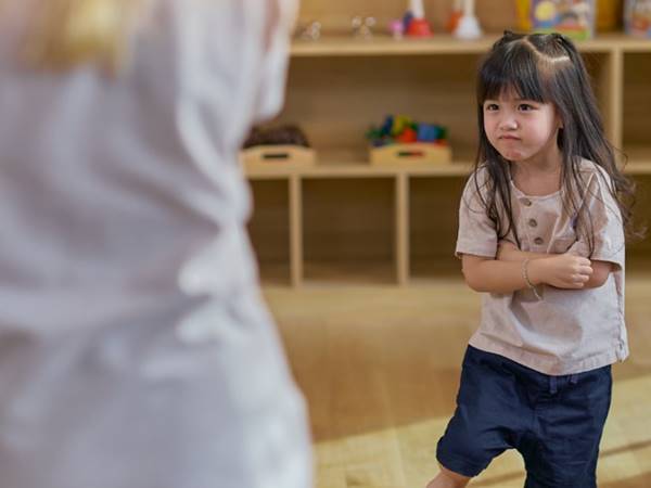 7 quy tắc vàng trong cách dạy con của người nhật khi bị bạn đánh 1