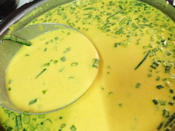 Cách pha bột bánh xèo chuẩn vị