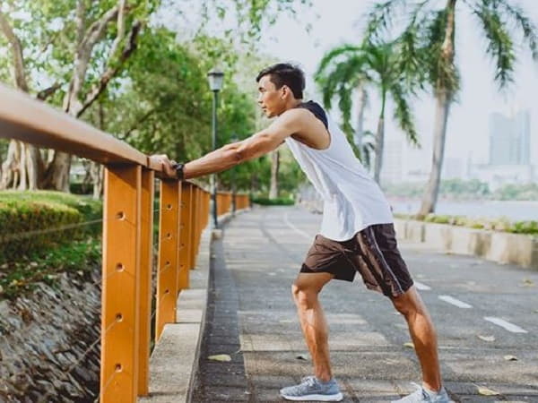 Mẹo chữa hội chứng ruột kích thích là nên duy trì thói quen tập thể dục nhẹ nhàng